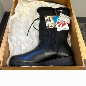 NWT Khombu Bungee 2 Black Waterproof Boots Size 9M